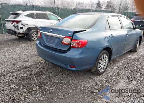 2013 Toyota Corolla Le z USA, uszkodzony, nr VIN 5YFBU4EE9DP138088